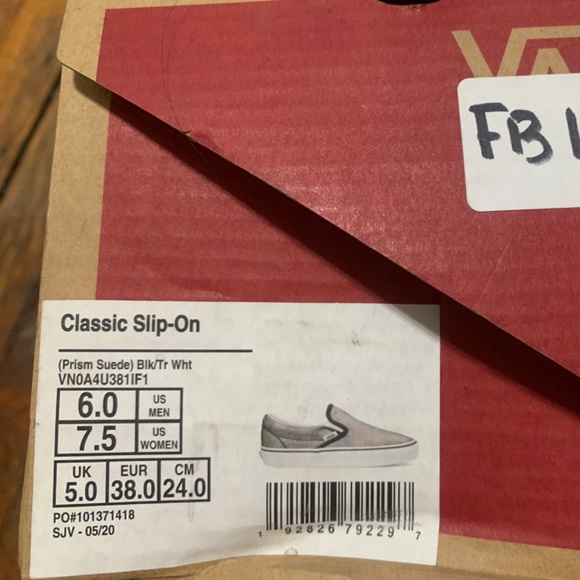 NIB VANS CLASSIC SLIP-ON PRISM BLACK/SILVER SUEDE SHOES -- SIZE 38/WOMEN'S 7.5 - Picture 3 of 3